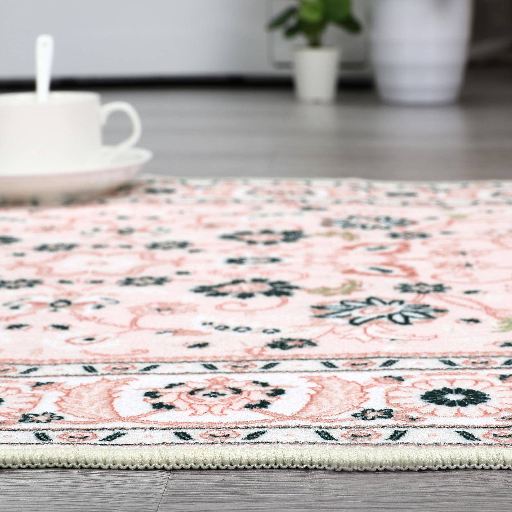 Garvee Area Rug Pink 2x3 Door Mat Washable Indoor Area Rug Vintage Rug Area Rug Distressed Medallion Area Rug Non Slip Boho Floor Carpet for Living Room Bedroom Kitchen Home Office