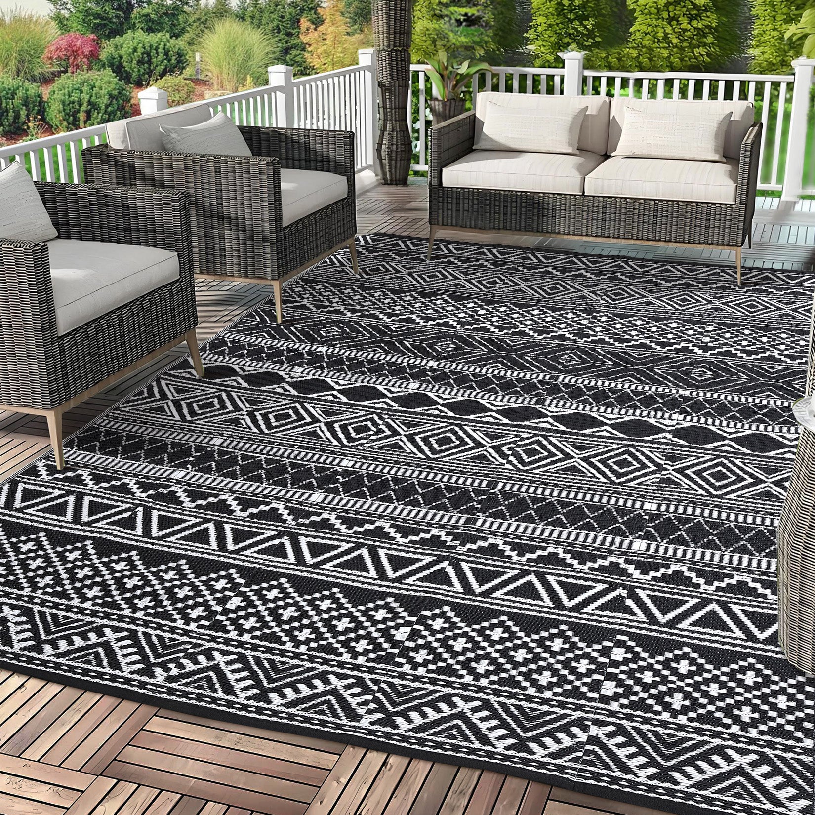 Garvee Outdoor Black & White 10x20 Ultra Large Area Rug, Non-Slip Stain-Resistant Foldable Plastic Outdoor Mat for Camping Picnic Beach Balcony