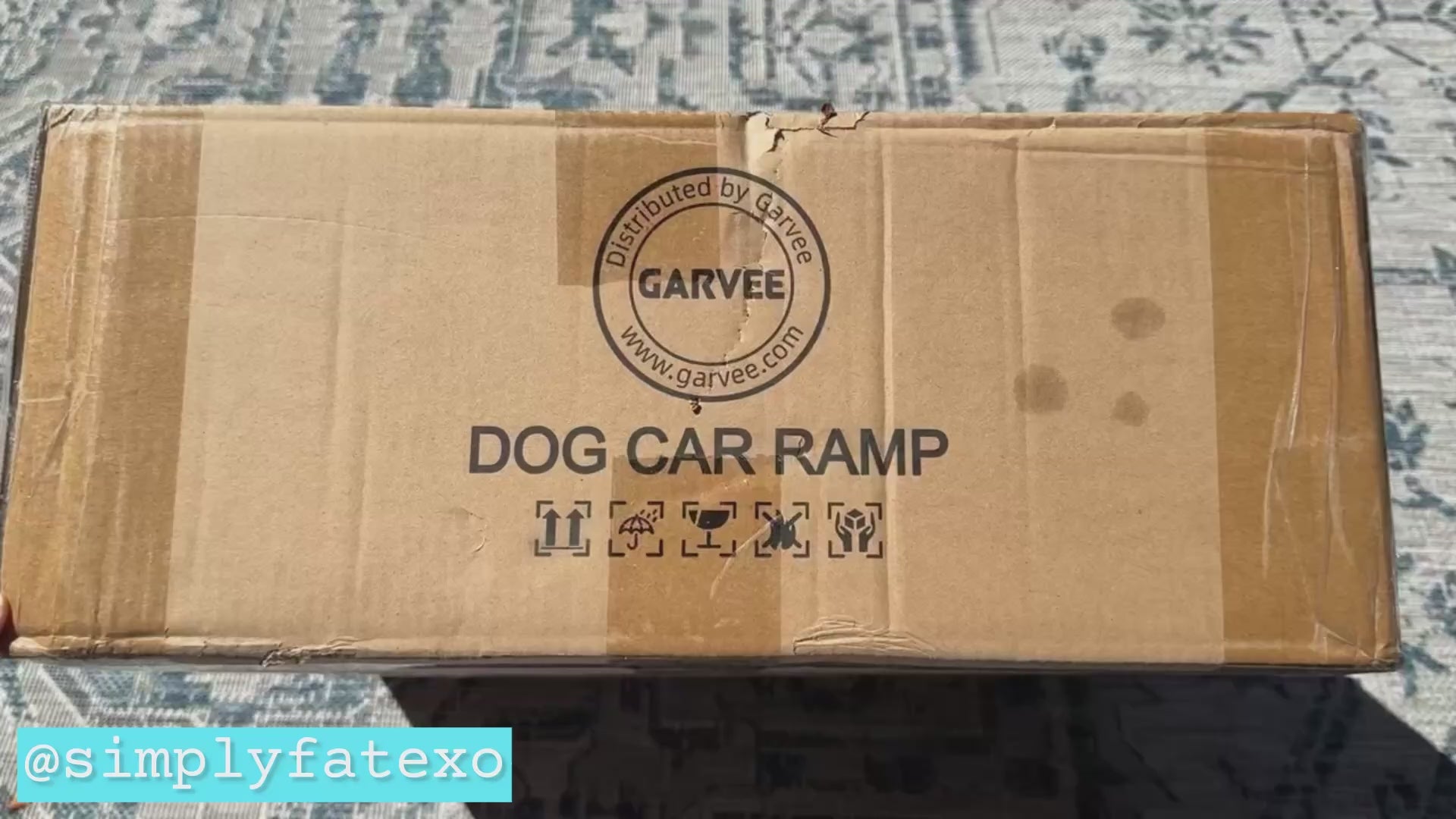 Garvee Heavy Duty Dog Ramp for Cars, 71" x 17" Folding Pet Ramp for Large Dogs with Non-Slip Surface Portable Dog Car Ramp for SUV Car, RVs & Truck, Outdoor Dog Ramp Up to 270 LBS